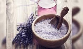نمک حمام را به شیوه ای ساده و معطر بسازید !
